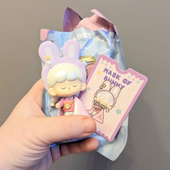 Molinta Dreamy Stage Series Blind Box Mask Of Bunny Figure New - Picture 3 of 3